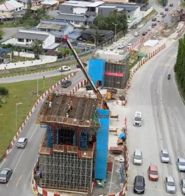 Long Span at Jalan Wan Alwi