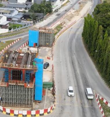 Long Span at Jalan Wan Alwi