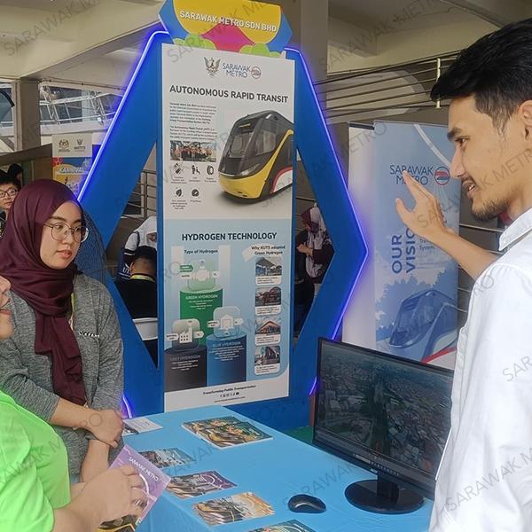 Thank you to everyone who visited our exhibition booth at Minggu Sains Negara in UiTM Kota Samarahan recently. We are grateful to the Ministry of Science, Technology and Innovation for the opportunity to share our vision with the public and show how our Kuching Urban Transportation System (KUTS) project can integrate sustainability and inject new life into our state capital’s public transport network.