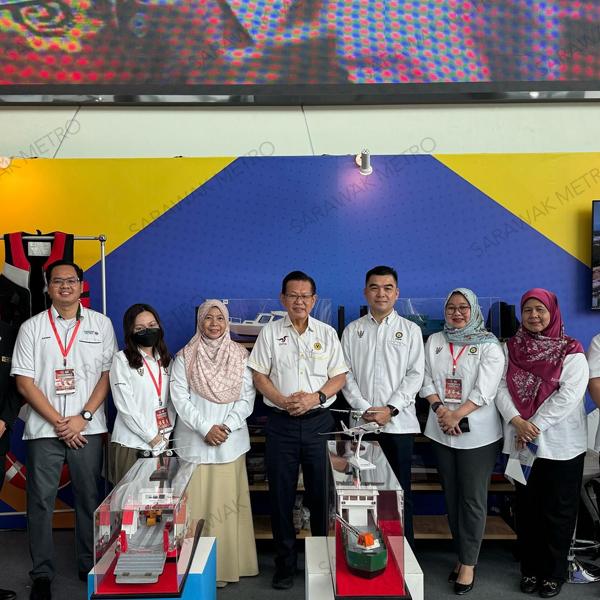 We recently joined Ministry of Transport Sarawak at its exhibition booth during the 16th Parti Pesaka Bumiputera Bersatu (PBB) Convention, where we had the opportunity to share with the delegates on the progress of our Kuching Urban Transportation System (KUTS) project.